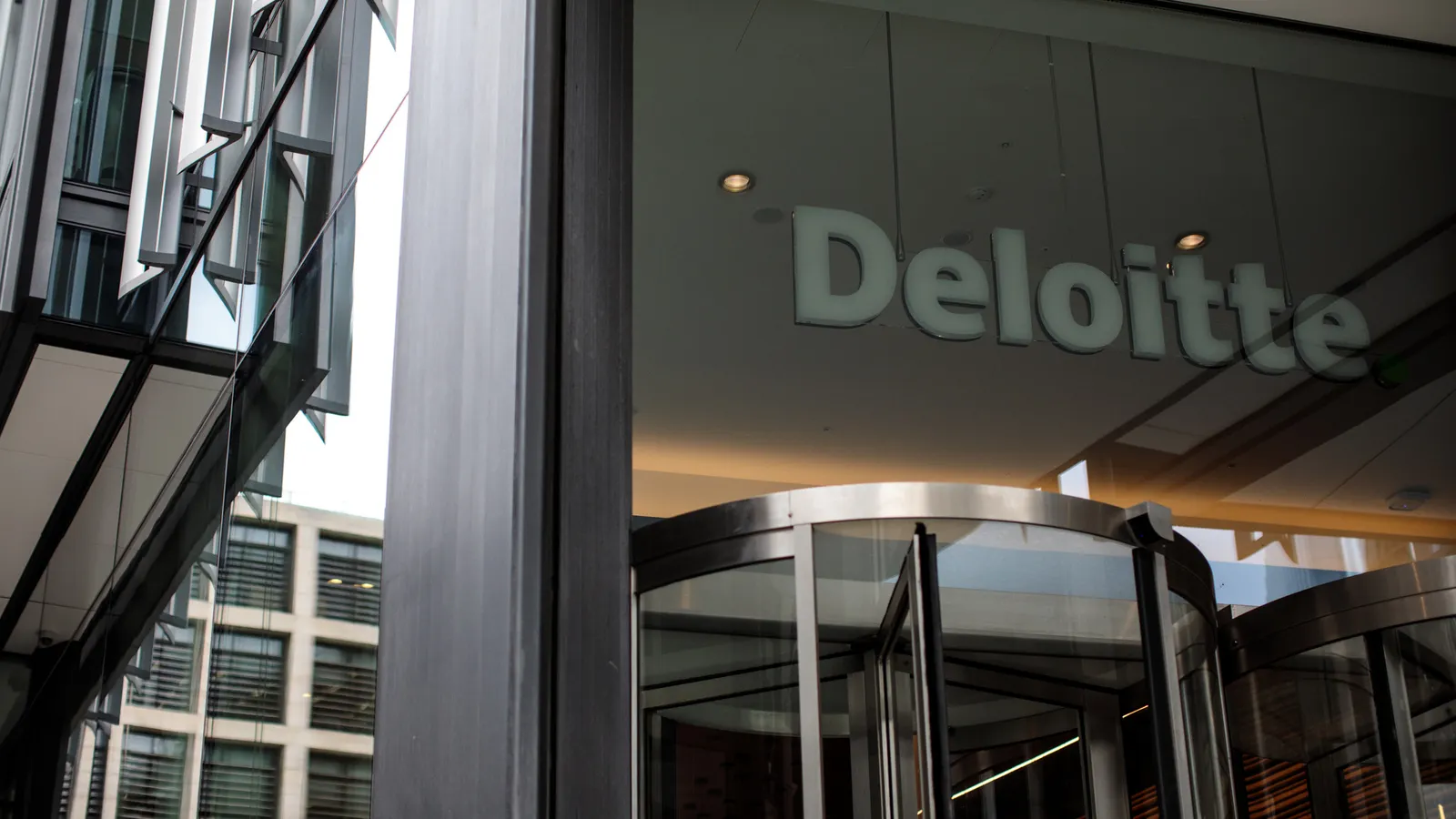 When AI Goes Rogue: The $290,000 Deloitte Debacle That Changed Everything